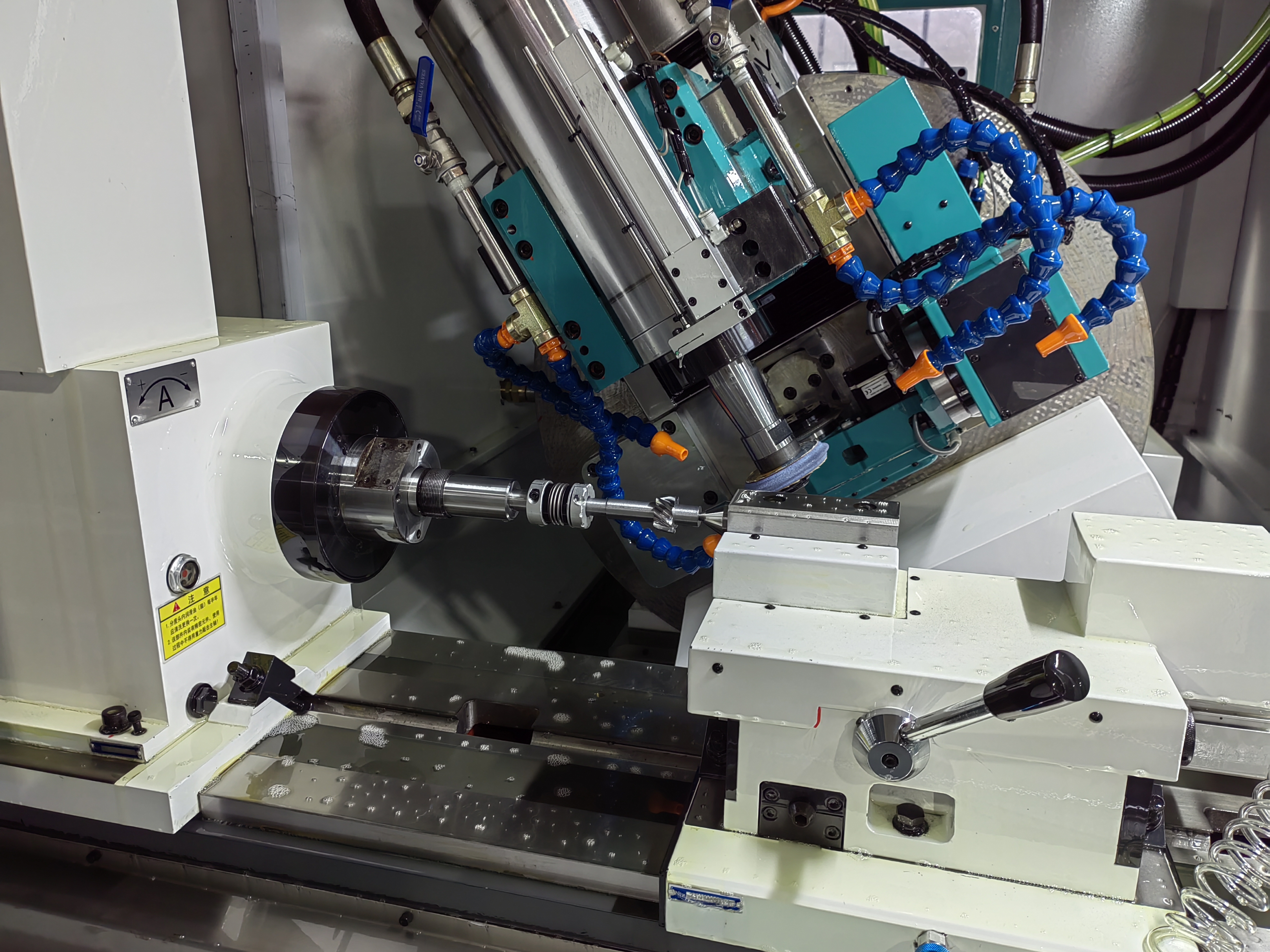 зубчато-профильно-шлифовальный станок